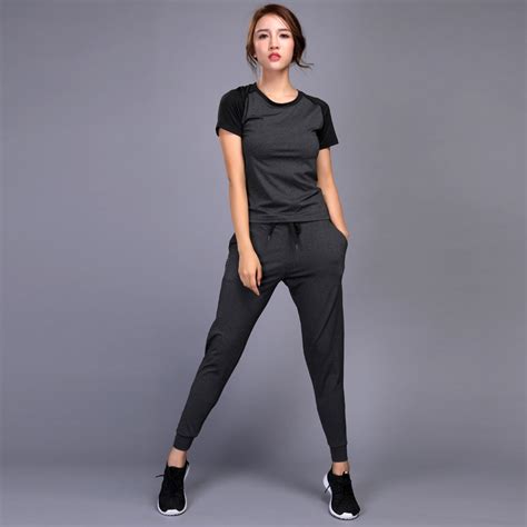 women running set jogging clothes gym workout fitness training yoga sports t shirts pants