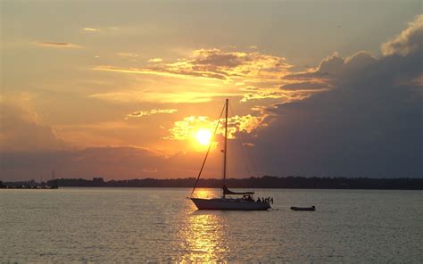 38 Sailboats At Sunrise Wallpaper