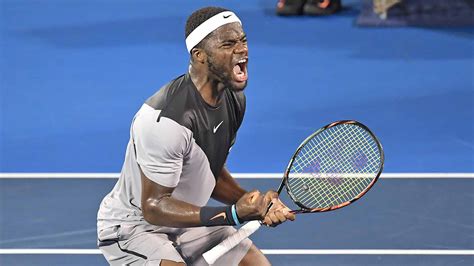 He's one of his country's brightest prospects on the tennis tour, but us star frances tiafoe says a lack of diversity in the sport makes him feels like an outsider.. Vídeo: um poço de força chamado Frances Tiafoe