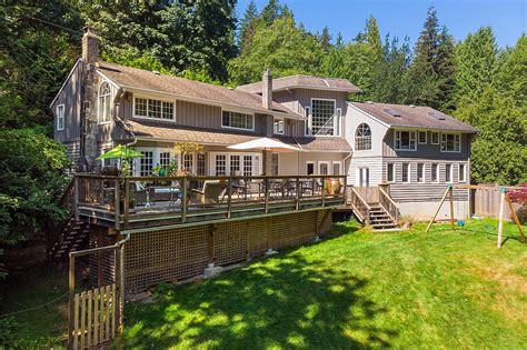 Charming Country Life On Bowen Island British Columbia Luxury Homes