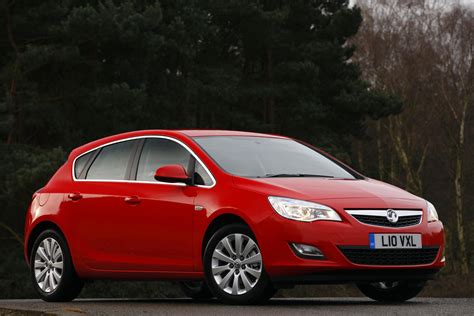 Vauxhall Astra Exclusiv Review Carbuyer