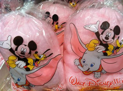 Emy (officier), l'art de bien faire les glaces d'office. Top Ten Ways to Get Your Disney Sugar Rush. | The Disney Blog