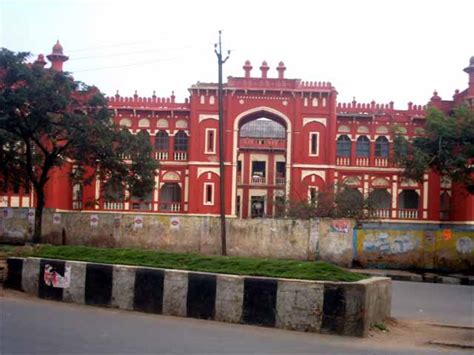 Palaces Of Hyderabad The King Kothi Palace Maverickvedams Blog