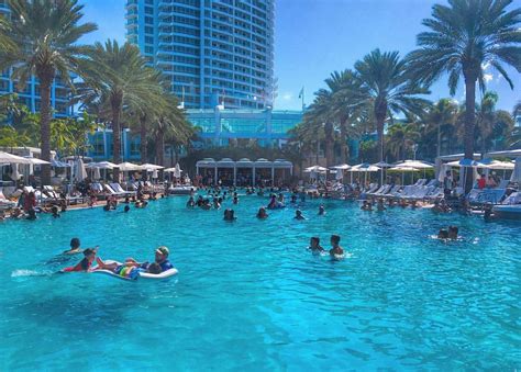Fontainebleau Hotel Pool Miami Beach Florida Miami Beach Florida