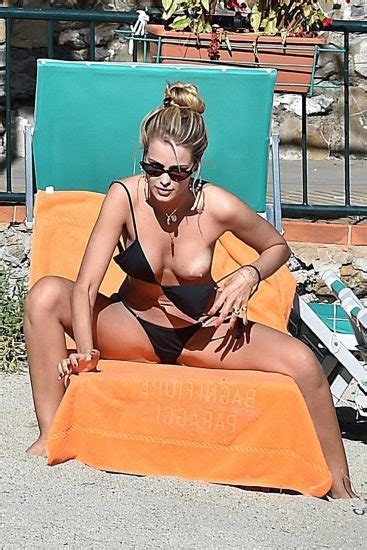 Yasmin Brunet Nude Tits Slipped Out Of Bikini Onlyfans Leaked Nudes
