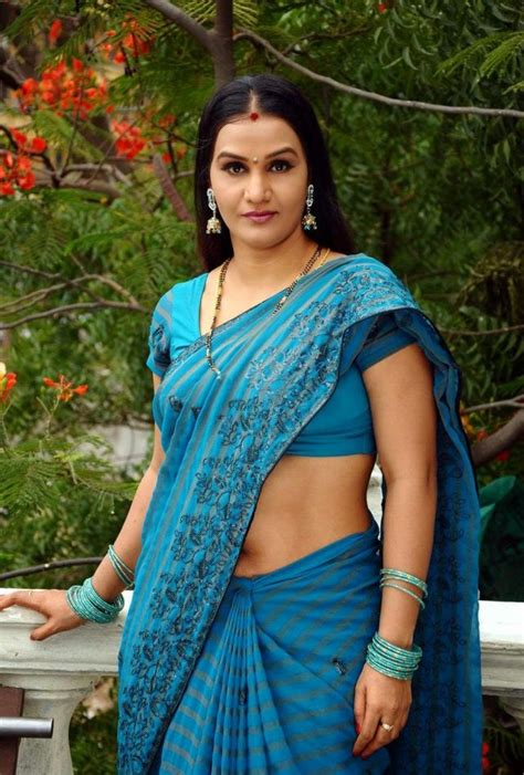 Hot South Indian Actress In Saree Beautiful Girls Sexy Beautiful