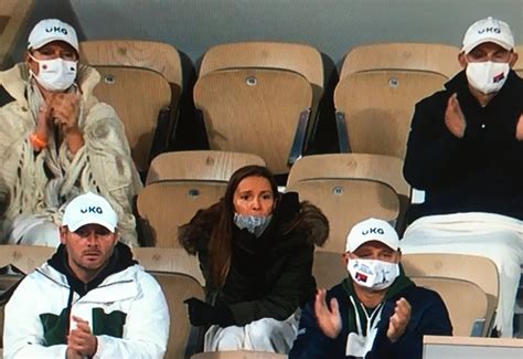 Kaliteli markaların en iyi sağlık & medikal ürünler n11.com'da! Jelena Djokovic caught in face mask controversy during ...