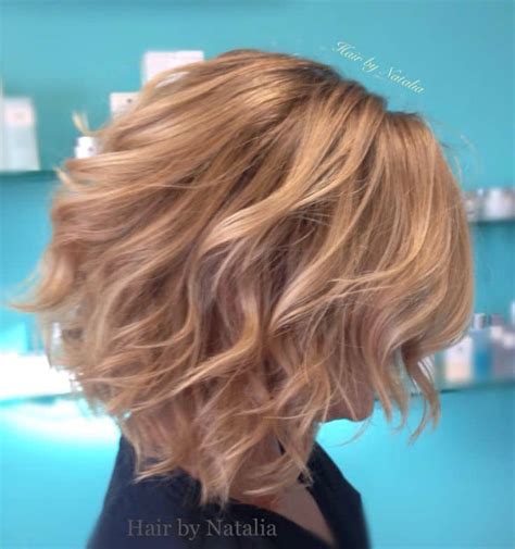 How To Style Waves In Short Hair Short Haircuts How To Style A Bob In
