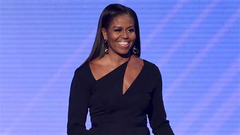 Michelle Obama Announces Deeply Personal New Memoir Becoming
