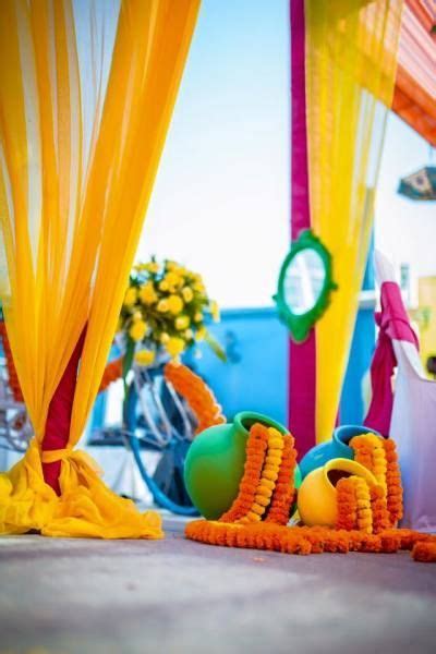 13 Best Holi Decoration Ideas To Add A Colourful Vibe To Your Homes