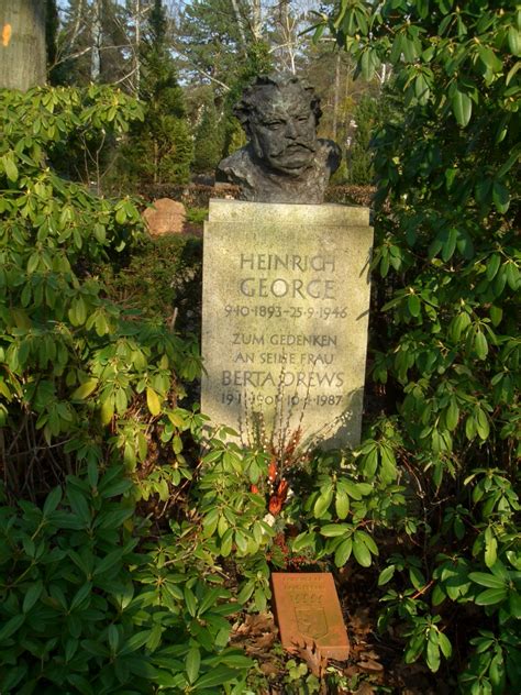 In fact, he was rehabilitated by the russians in 1998. Berta Drews — Wikipédia