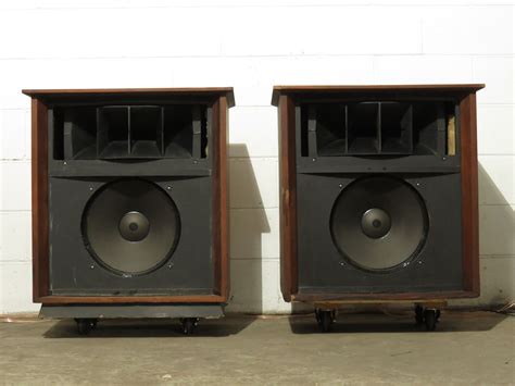 Altec Valencia Speakers 416 Woofers And 806a Horn Drivers Altec