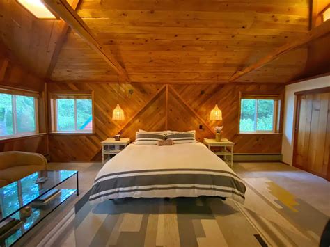 Visit Rainier On Twitter Naked Elk Lodge Is A 2 Story 4 Bedroom 2 5
