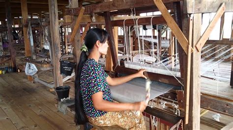 Ko Than Hlaing Silk And Lotus Weaving At Inle Lake Myanmar Youtube