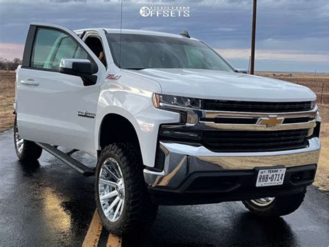 2022 Chevy Silverado Lifted Silver