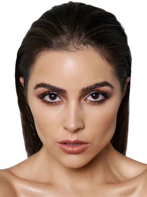 Olivia Culpo Sports Spring Makeup Trends Click Through To See The Full