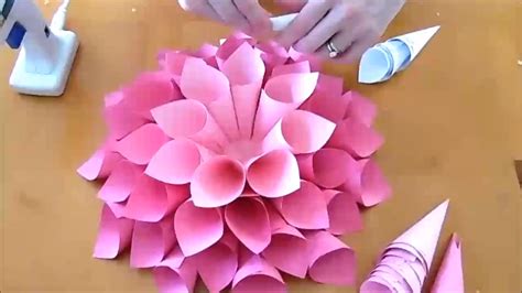 Diy Giant Dahlia Paper Flowers How To Make Large Paper Dahlias Abbi
