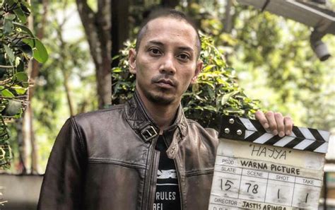 Ternyata, yang bikin mirip adalah gigi kelinci yang dimiliki ma'ruf amin dan nayeon. Fauzi Baadilla 'Sindir' Ma'ruf Amin Lewat Video Animasi ...