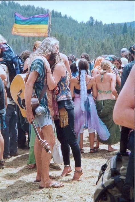 Hippie Era On Tumblr Hippie Movement Woodstock Hippies Hippie Life