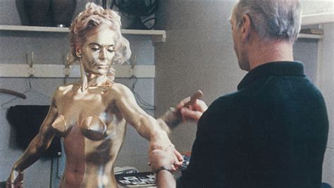 Nackte Shirley Eaton In James Bond 007 Goldfinger