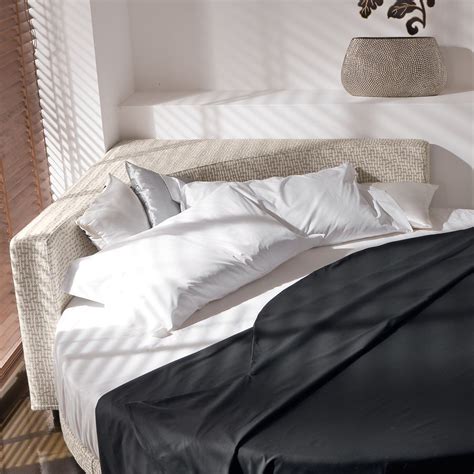 Yet it takes both proper planning, a good bit of work and the right design to make it all work. Wheel in 2020 | Corner headboard, Round beds, Bedroom bed ...