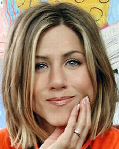 When listing iconic celebrity hairstyles, jennifer aniston is a name that crops up time and time again. Jennifer aniston short haircut