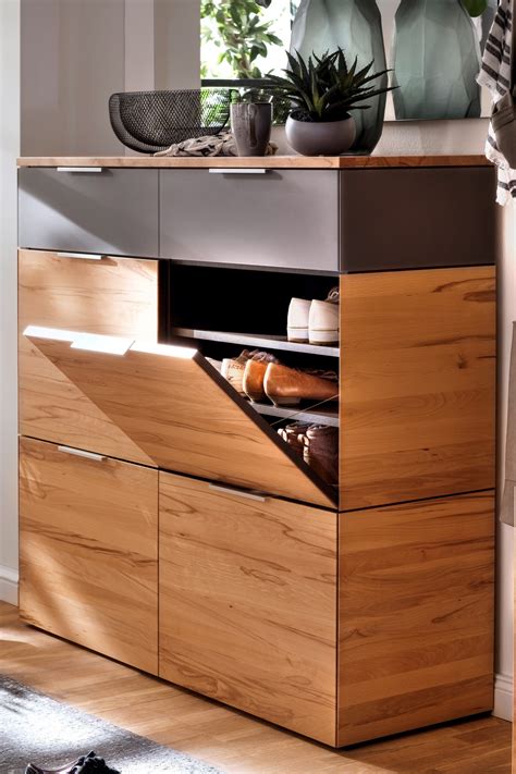 Je sorgfältiger der flur gestaltet ist, desto einladender wirkt ihr zuhause. Wittenbreder Garderobe Novara Kernbuche/ Glas basalt matt ...