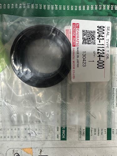 Genuine Daihatsu Dl Front Crank Seal Rocky Garage