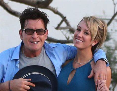 Charlie Sheen Se Ha Comprometido Con La Actriz Porno Brett Rossi