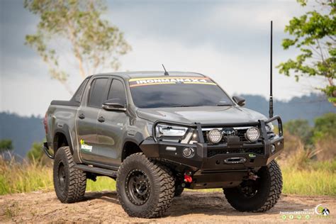 New Commercial Deluxe Bull Bar To Suit Toyota Hilux My20 Ironman4x4