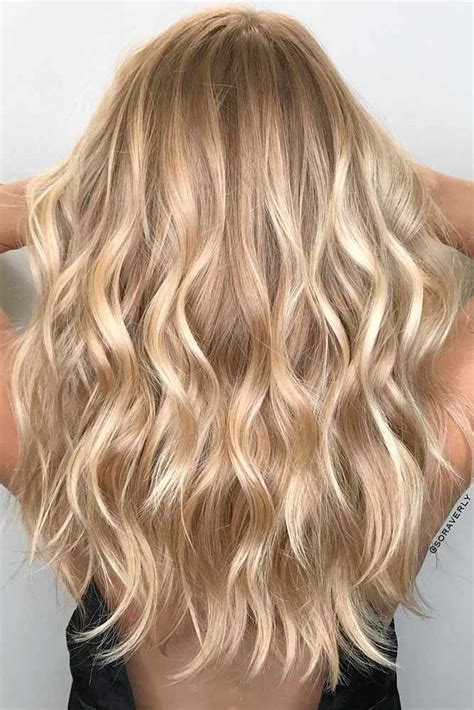 24 Bombshell Ideas For Blonde Hair With Highlights