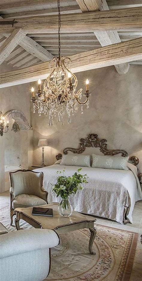 Il taglio con luce a led. Mobili per camere da letto moderne #cameradalettoneutro (With images) | French style bedroom ...