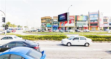 Off jalan pasir pinji jalan king. Perak LED Screen Advertising Agency LED Screen at Jalan ...