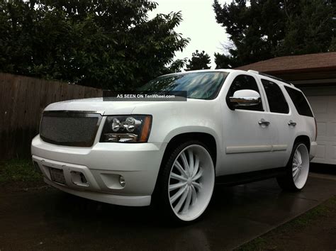 2007 Chevrolet Tahoe Custom White On 28s Tvs