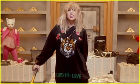 Taylor Swifts ‘lwymmd Video 20 Hidden Meanings And Moments You Missed Taylor Swift Just