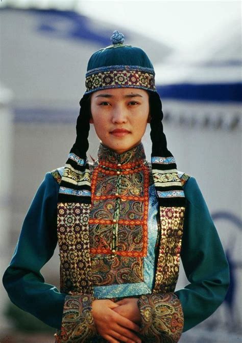 Mongolian Woman In Traditional Clothes Traditional Outfits Fashion