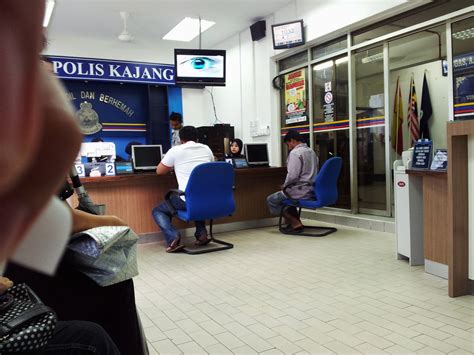 Ibu pejabat polis daerah kajang polis diraja malaysia 43000 kajang, selangor, malaysia. Memoir Seorang HAMBA ...: Lawak di Balai Polis Kajang