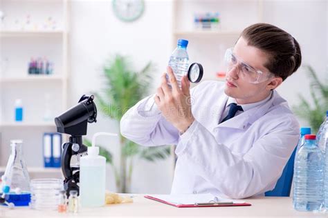 Young Male Chemist Experimenting In Lab Stock Image Image Of Chemical