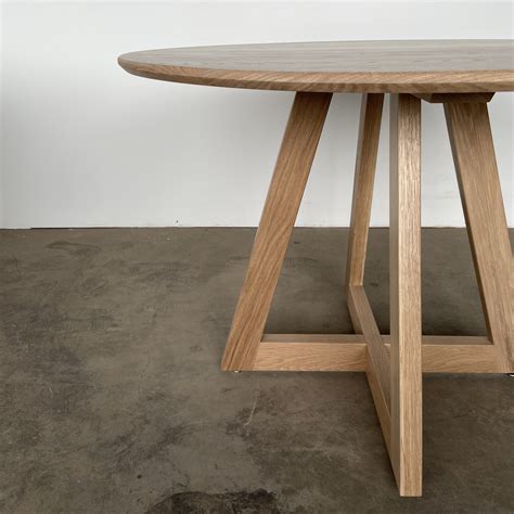 Round Wood Kitchen Table The Seneca Table Edgework Creative