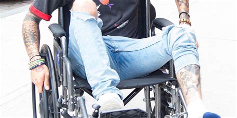 zayn visits gigi hadid at her apartment in a wheelchair instyle