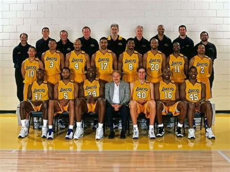 The la lakers are called the lakers because they first originated from minnesota (the minneapolis lakers). Lakers Players Pictures for pintrest | 1999-2000 LA LAKERS ...
