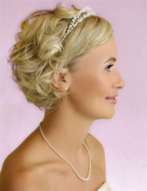 It's important to go for something a little brides with curly hair should get following freshlengths blogger lesley, pronto. Wedding Curly Hairstyles - 20 Best Ideas For Stylish Brides