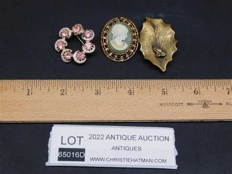 Bid Now Mixed Brooch Lot Vintage Jewelry Antique October 1 0122 1