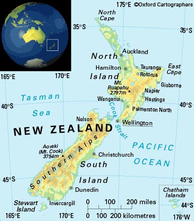 Large detailed topographic map with contours, rivers, lakes, mountains. Nova Zelândia - País da Oceania - InfoEscola