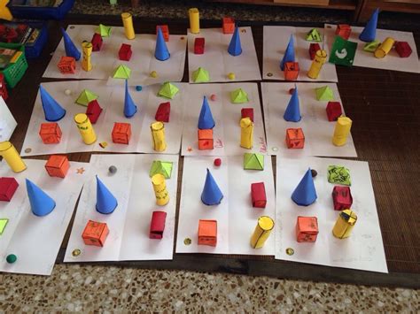 Con los juegos educativos de figuras geometricas, haga que sus alumnos aprendan desde pequeños las figuras geometricas e intereselos desde los primeros niveles de escuela al estudio de la geometria.gracias a las practicas de figuras geometricas con que se cuenta este. Maquetas de los cuerpos geométricos...reconociendo aristas ...