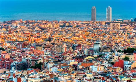 Parmi les attractions, ne manquez pas la proximité. Expérience Erasmus à Barcelone, en Espagne par Lyalya ...
