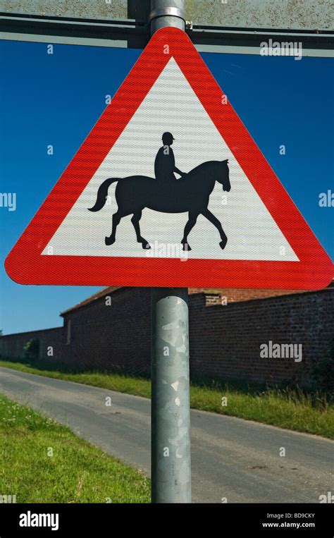 Horse Road Sign Stock Photos And Horse Road Sign Stock Images Alamy