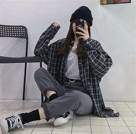 Streetwear Skater Girl Outfit Fashion Inspo Outfits Korean Street