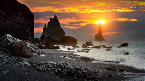 Reynisfjara Black Sand Beach In Iceland Your Guide Iceland Tours