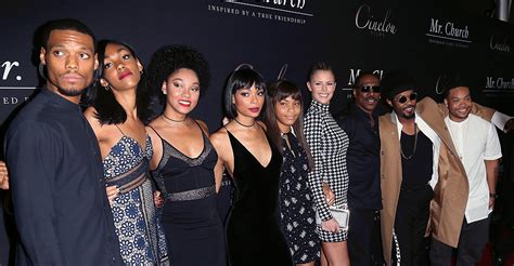 Eddie Murphy Got All 10 Of His Kids Together For An Epic Holiday Photo